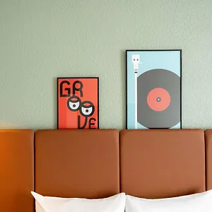 https://ibis-gare-de-lyon-ledru-rollin-12eme.fr-paris.fr